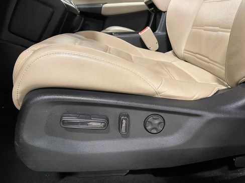 Used 2017 Honda CR-V EX-L image 17