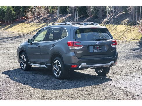 Used 2022 Subaru Forester Touring image 7