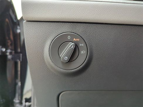 New 2024 Volkswagen Taos SEL image 17