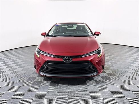 Certified 2025 Toyota Corolla LE image 4