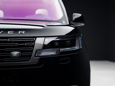 Used 2023 Land Rover Range Rover SE AWD/4WD image 10