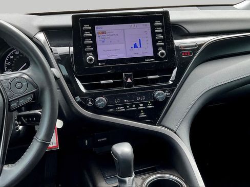Used 2023 Toyota Camry SE FWD image 7
