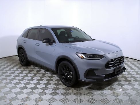 Used 2023 Honda HR-V Sport image 6