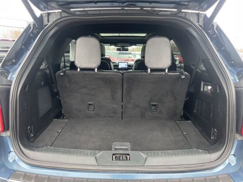 Used 2020 Ford Explorer Limited w/ Class III Trailer Tow Package AWD/4WD image 32