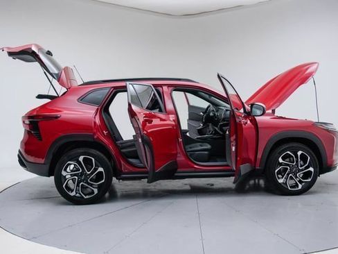 New 2026 Chevrolet Trax RS w/ Driver Confidence Package FWD image 14