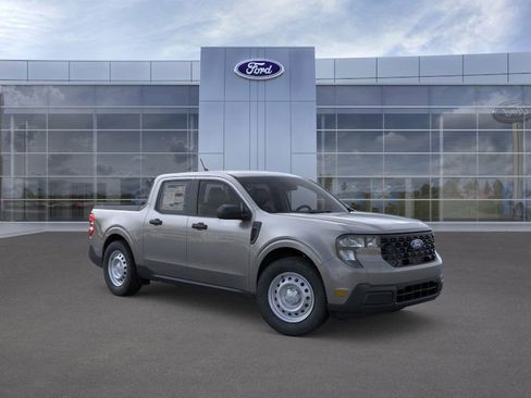 New 2025 Ford Maverick XL image 7
