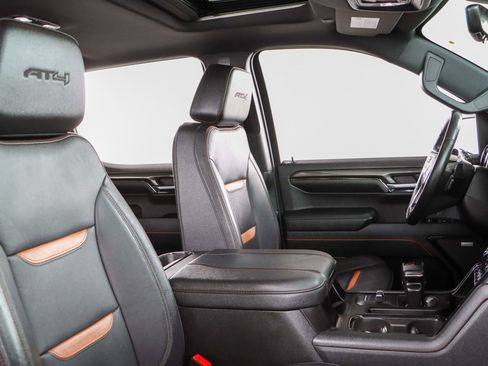 Used 2023 GMC Sierra 1500 AT4 w/ Technology Package image 30