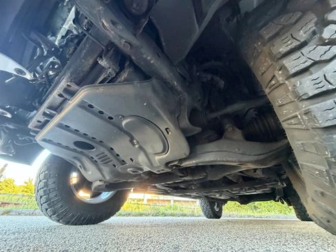 Used 2007 Toyota Land Cruiser AWD/4WD image 97