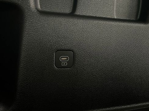 Used 2025 Kia Telluride S image 34