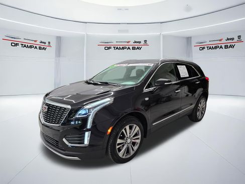 Used 2024 Cadillac XT5 Premium Luxury FWD image 2