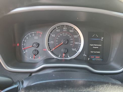 Used 2021 Toyota Corolla SE w/ Special Edition FWD image 18