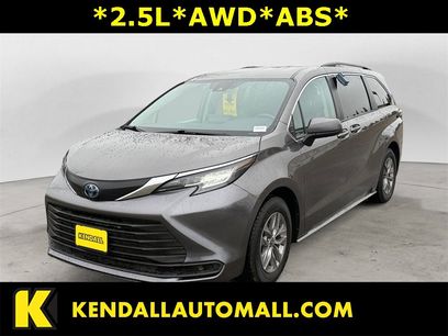 Used 2023 Toyota Sienna LE
