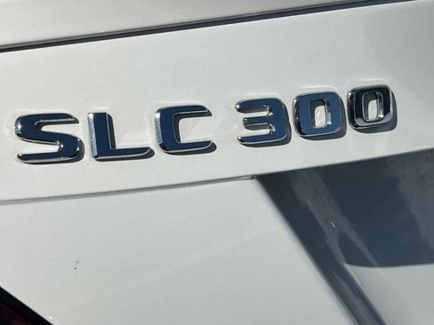 Used 2019 Mercedes-Benz SLC 300 image 17