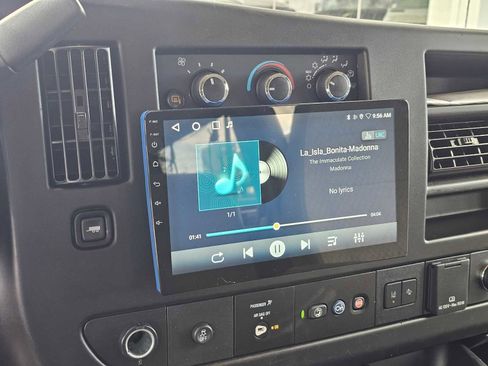 Used 2022 Chevrolet Express 3500 LT w/ LT Preferred Equipment Group RWD image 27