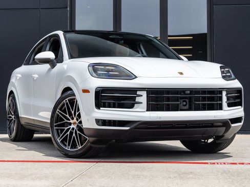 New 2026 Porsche Cayenne Coupe AWD/4WD image 6