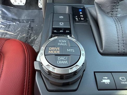 Used 2025 Toyota Tacoma TRD Pro AWD/4WD image 38