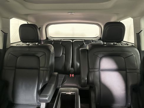 Used 2025 Lincoln Aviator Reserve w/ Equipment Group 201A image 22