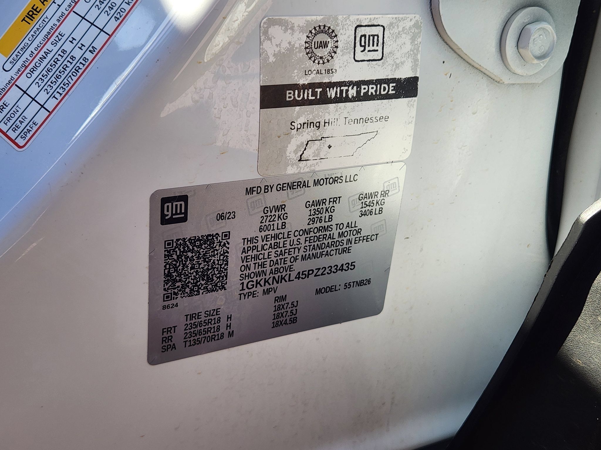 Used 2023 GMC Acadia SLE FWD image 35