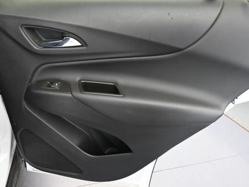 Used 2024 Chevrolet Equinox LT FWD image 29