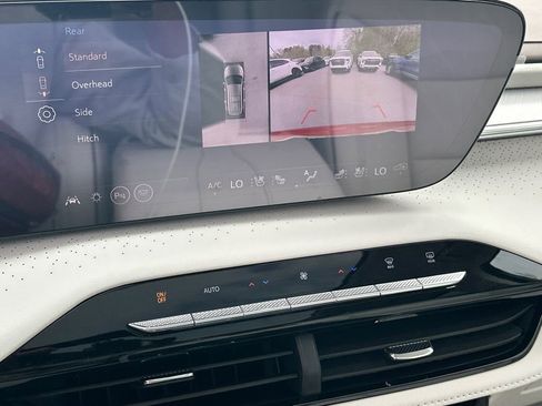 New 2026 Buick Enclave Avenir image 30