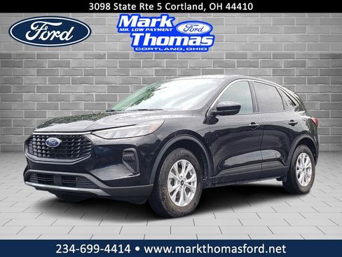Used 2023 Ford Escape Active w/ Tech Pack #2 AWD/4WD image 1