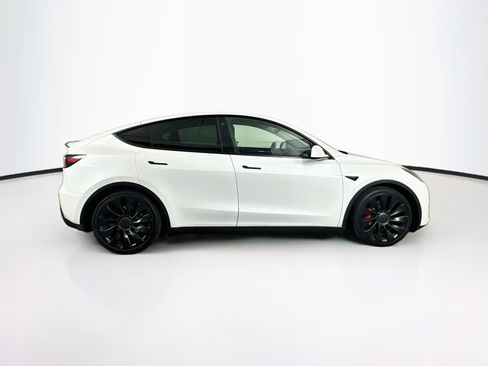 Used 2022 Tesla Model Y Performance AWD/4WD image 10