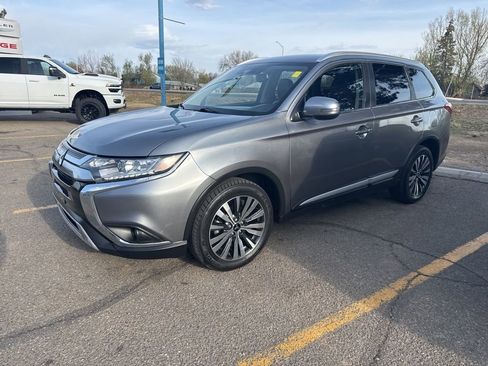 Used 2020 Mitsubishi Outlander SEL image 1