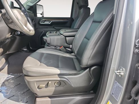 Used 2024 Chevrolet Silverado 2500 LT w/ All Star Edition AWD/4WD image 10