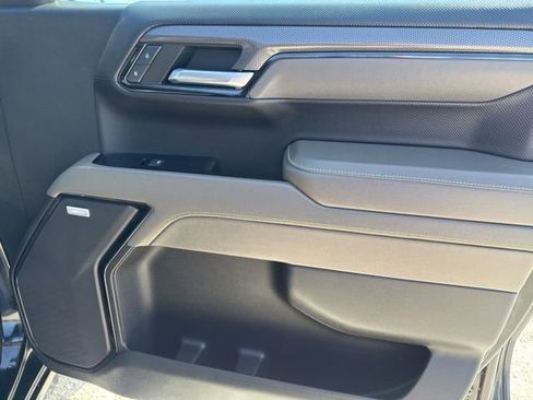 Used 2023 Chevrolet Silverado 1500 ZR2 w/ Technology Package AWD/4WD image 27