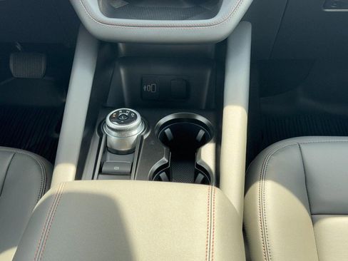 New 2026 Ford Explorer Active w/ Active Comfort Package image 9