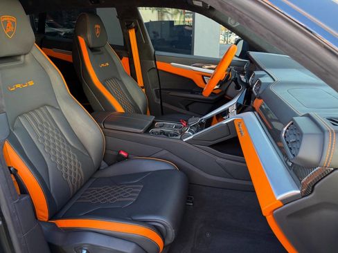 Used 2023 Lamborghini Urus S image 30