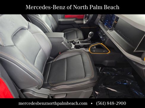 Used 2022 Ford Bronco Badlands image 29