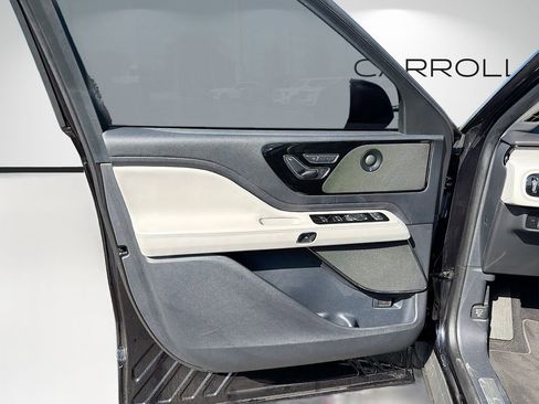 Used 2025 Lincoln Aviator Reserve w/ Illumination Package RWD image 24