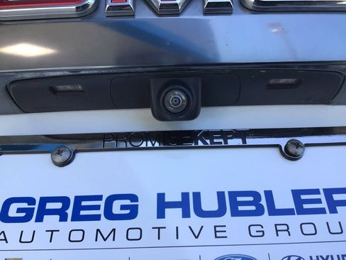 Used 2023 GMC Yukon XL AT4 w/ AT4 Premium Plus Package AWD/4WD image 47