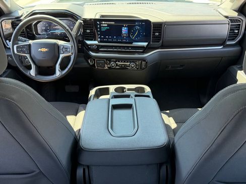 Used 2025 Chevrolet Silverado 2500 LT w/ Convenience Package AWD/4WD image 21