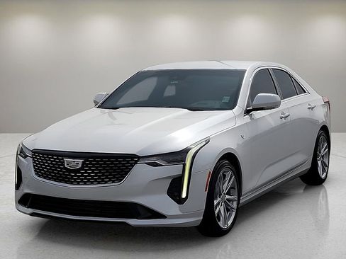 Used 2021 Cadillac CT4 Luxury w/ Bose Premium Audio Package RWD image 2