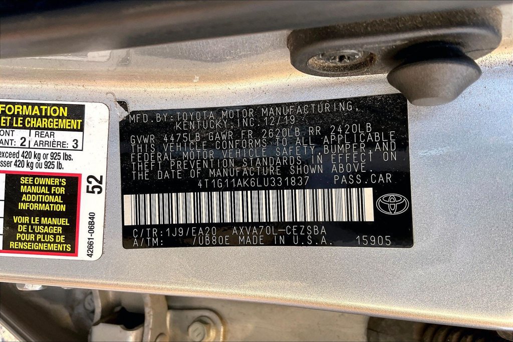 Used 2020 Toyota Camry SE FWD image 18