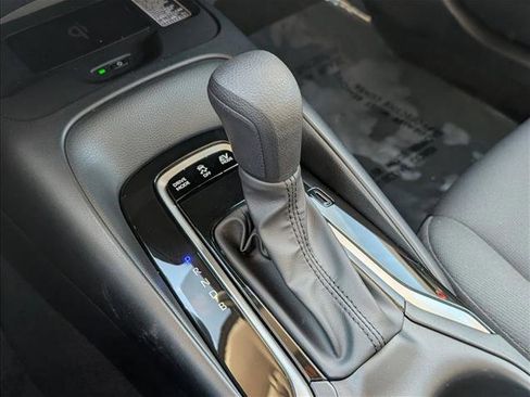 Used 2025 Toyota Corolla LE w/ LE Premium Package image 12