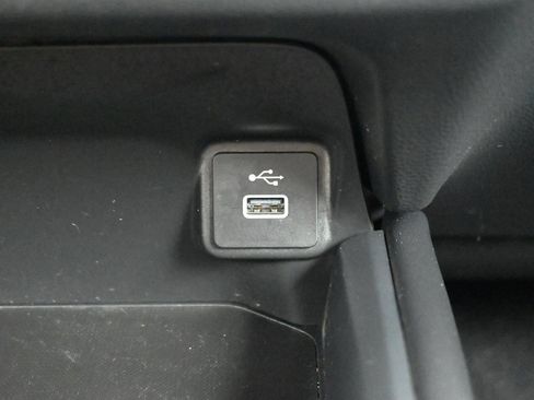 Used 2025 Honda HR-V Sport image 18