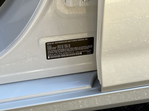 Used 2018 BMW 530i xDrive AWD/4WD image 28
