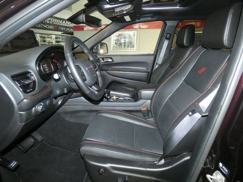 Used 2024 Dodge Durango GT image 10
