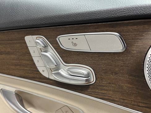 Used 2021 Mercedes-Benz C 300 4MATIC Sedan image 34