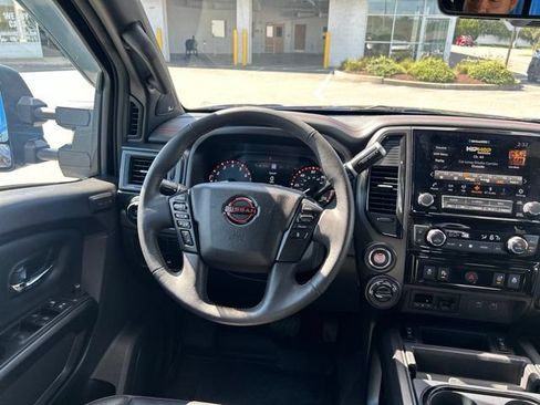 Used 2024 Nissan Titan PRO-4X w/ Pro-4x Convenience Package AWD/4WD image 21