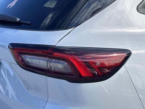 Used 2025 Ford Escape ST-Line w/ Equipment Group 301A image 10