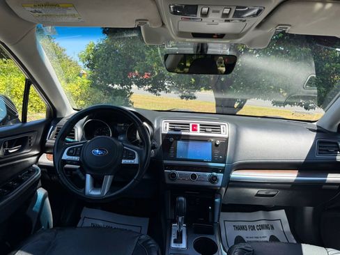Used 2017 Subaru Outback 3.6R Limited AWD/4WD image 9