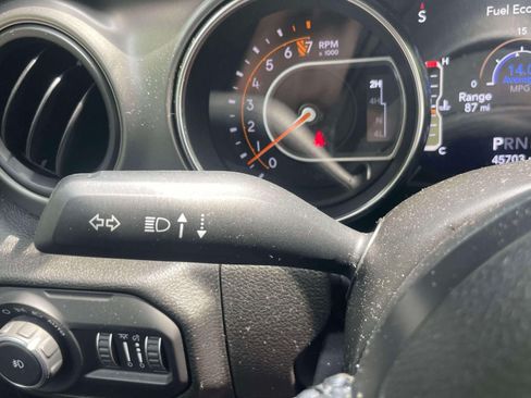 Used 2022 Jeep Wrangler Unlimited Sport AWD/4WD image 23