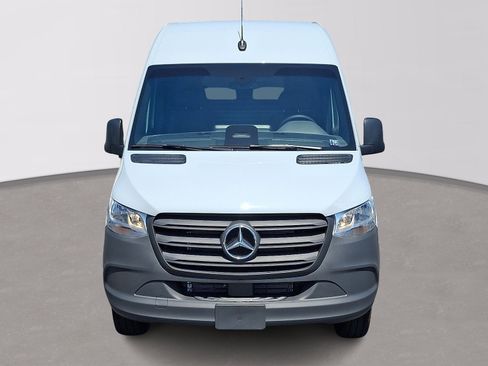 Used 2025 Mercedes-Benz Sprinter 3500 image 2