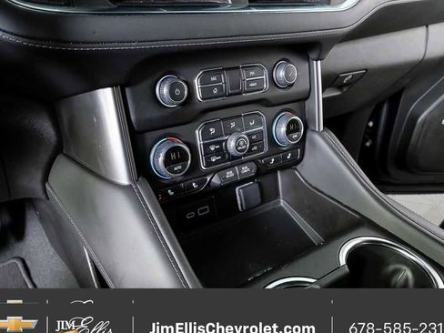 Certified 2024 Chevrolet Suburban LT image 18