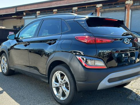 Used 2023 Hyundai Kona SEL image 2
