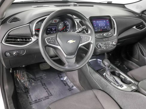 Used 2023 Chevrolet Malibu LT FWD image 5